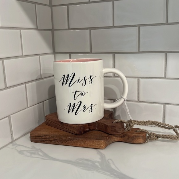 Cute Miss. To Mrs.. MUG! - Picture 8 of 11